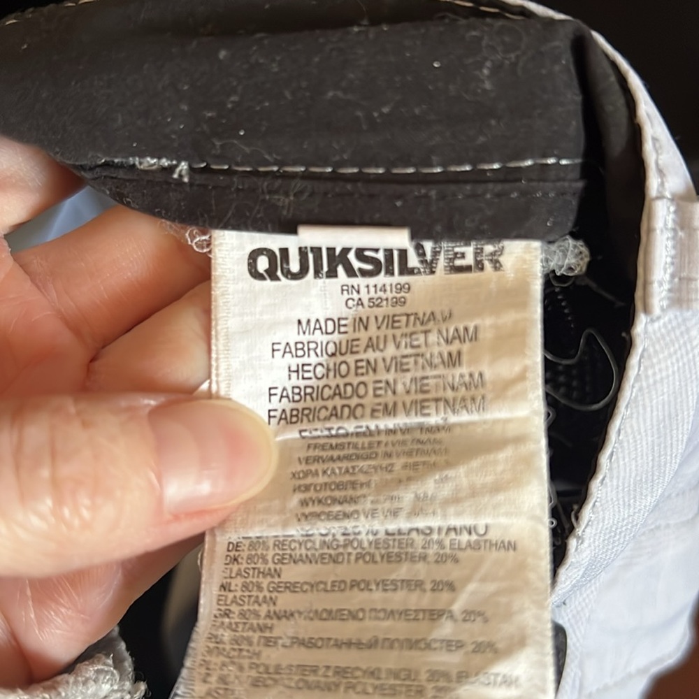 Quicksilver hybrid board shorts - Picture 6 of 7
